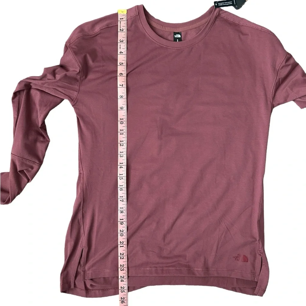 The North Face Women’s Dawndream Loose Fit Long Sleeved Top in Wild Ginger